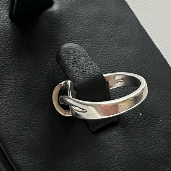 925 Sterling Silver Vintage Genuine Diamond Ring - Picture 3 of 11